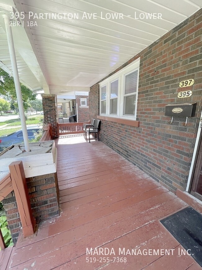 Photo - SPACIOUS 2 BED/1 BATH LOWER UNIT BY UNIVERSITY OF WINDSOR! INCLUSIVE! Unit Lower
