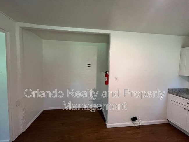 Photo - 1345 Winnifred St