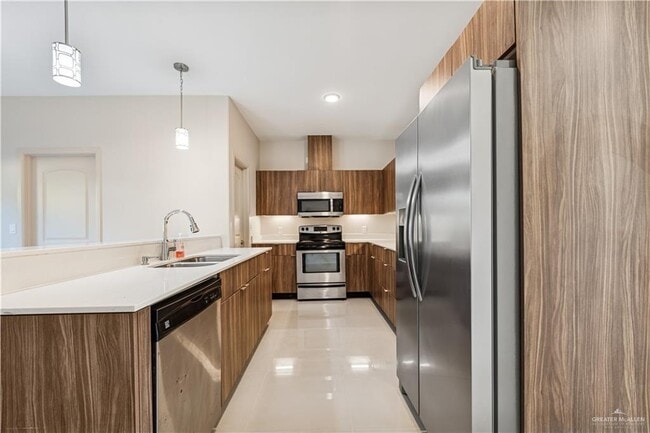 Photo - 15 Olympia Ave Unit 2