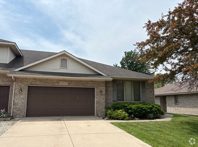 Building Photo - 23025 Bussey Dr Rental
