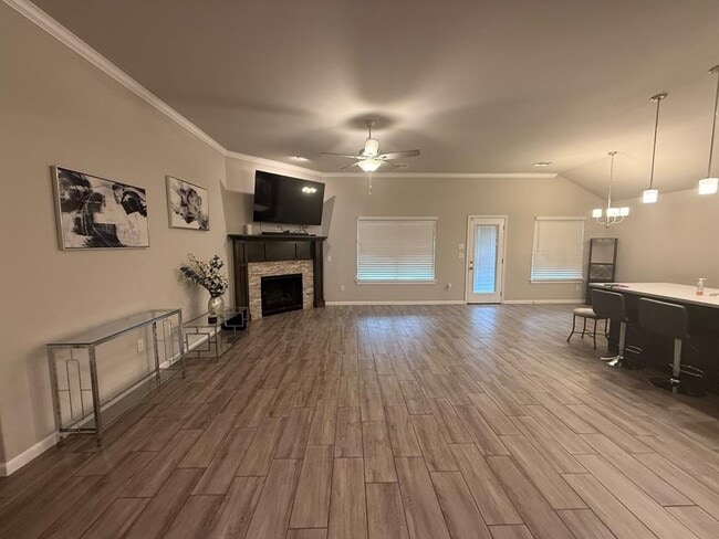 Photo - 7712 Windstone Dr