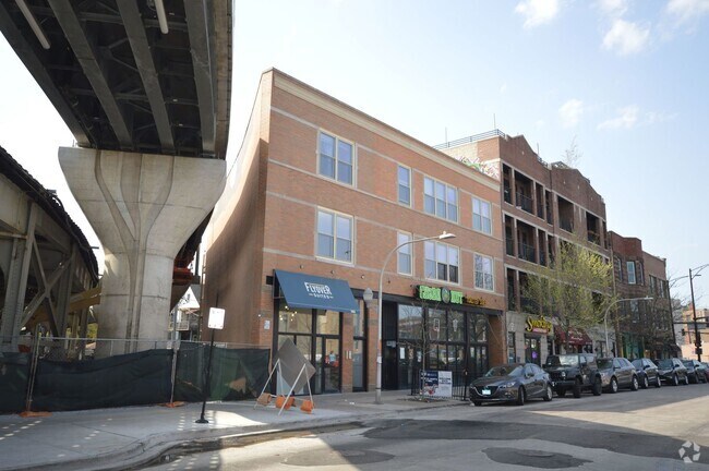 Building Photo - 3406 N Sheffield Ave Rental