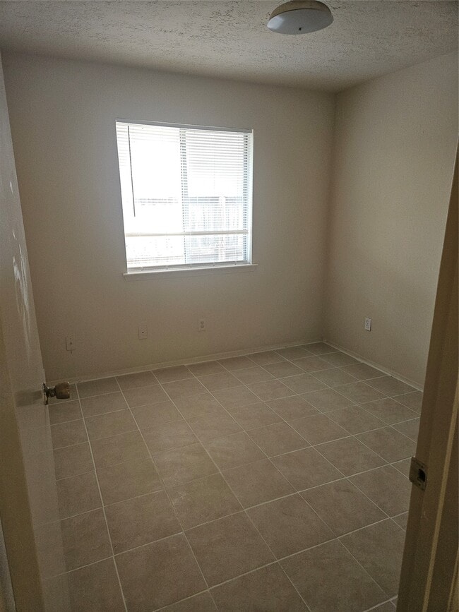 Photo - 18539 Lippizaner Dr