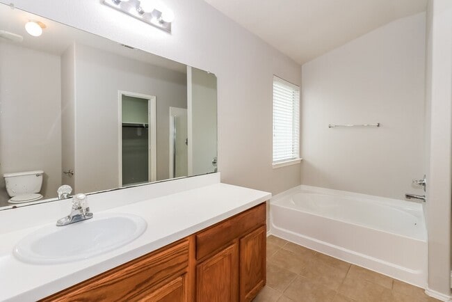 Photo - 3510 Aztec Wood Dr