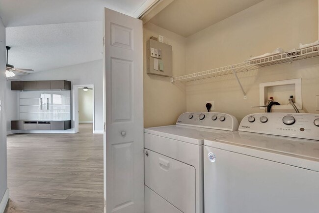 Photo - 600 Crestwood Ct N Unit 609