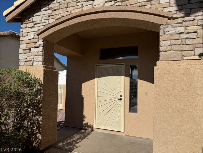 Photo - 7613 Roop St