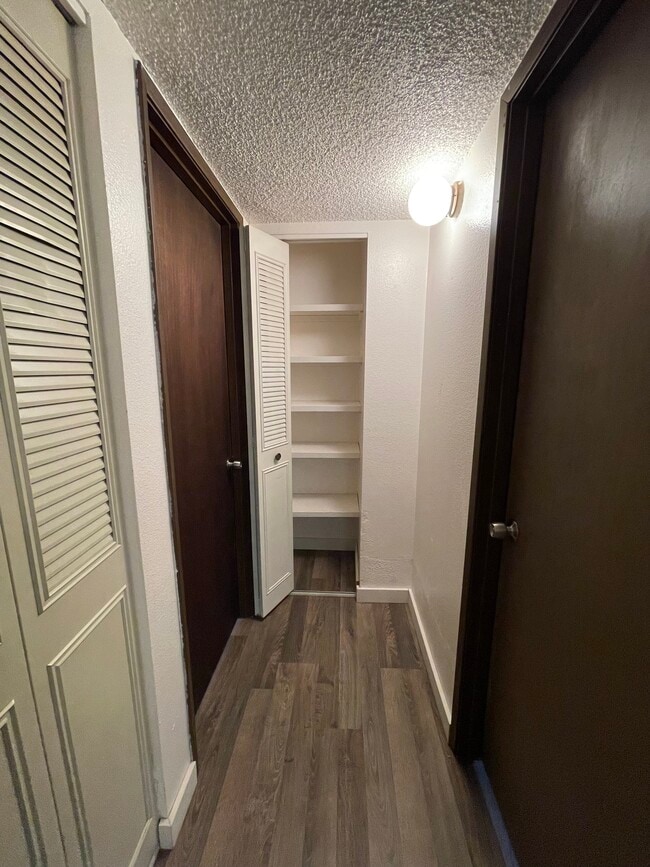 Photo - 100 SW Ruckel St