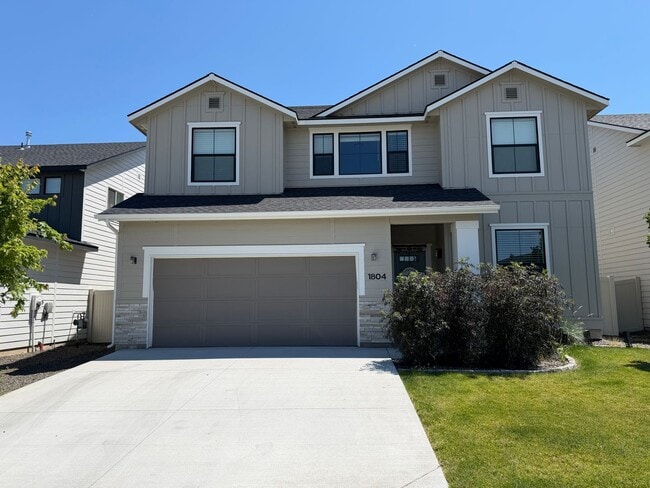 Building Photo - Stunning 4 Bedroom Home with Office and Loft!