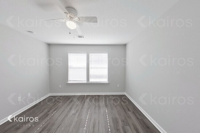 Photo - 158 Cottage Grove Rd
