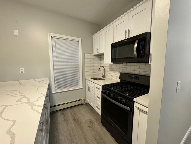 Photo - 10 Pearl Street Pl Unit 3