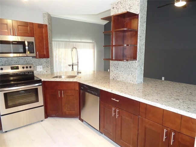 Photo - 3417 NW 44th St Unit 201