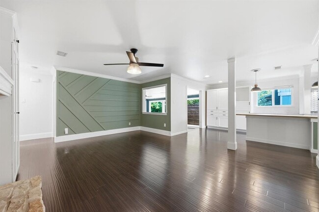 Photo - 8404 Hornet Dr