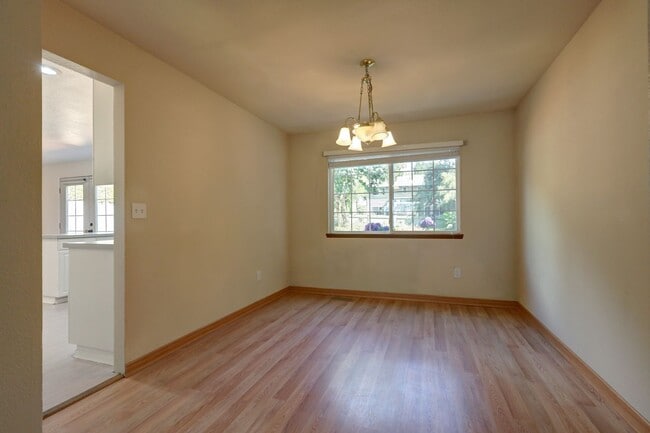 Photo - 10028 NE 139th St