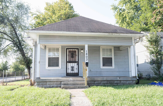 Building Photo - 1803 Wilcox St Rental