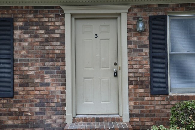 Photo - 100 Lanier Dr