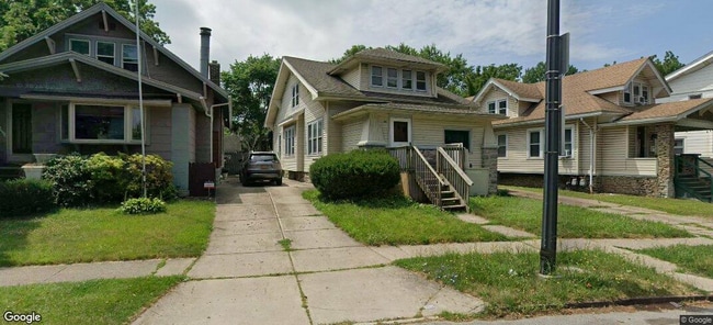 1991 Hertel Ave Unit upper