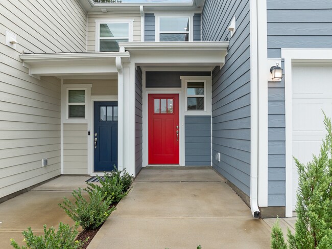 Photo - 2105 Rockface Wy