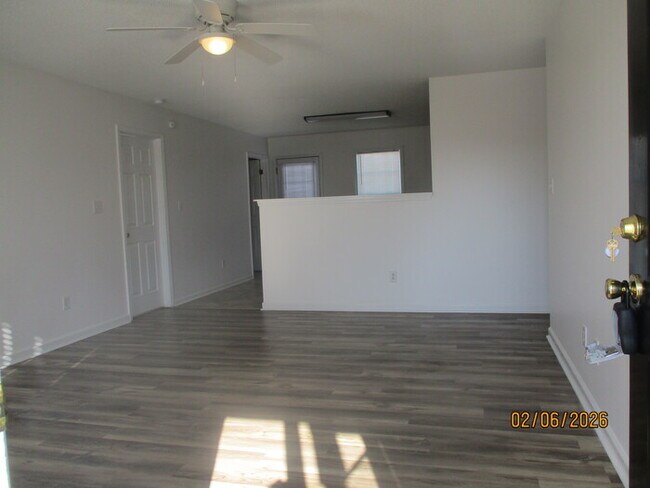 Photo - 279 Southaven Ct