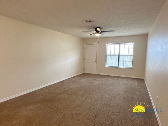 Photo - Lovely 2 Bedroom Unit in Navarre