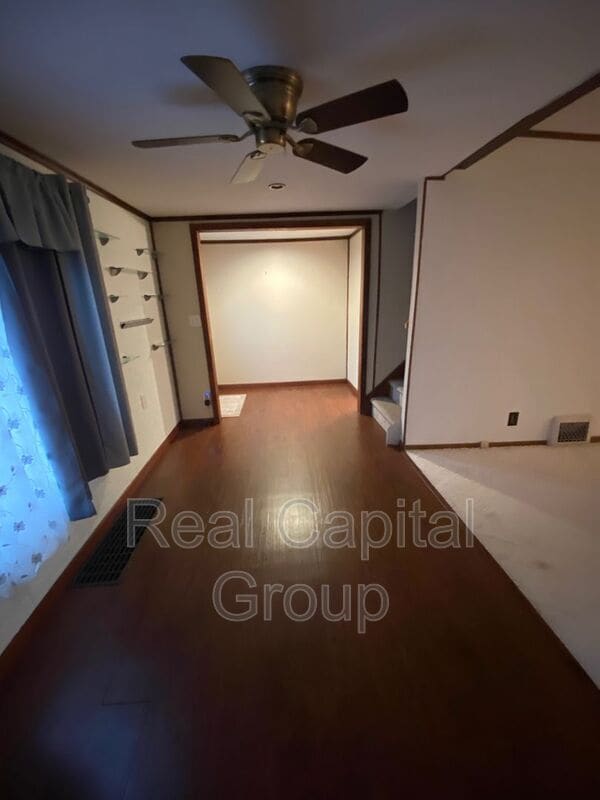 Photo - 539 Harlem Rd