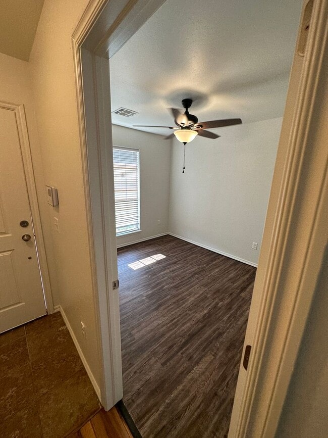 Photo - 4 bd/2 ba - Wood Look Floors - Open Plan