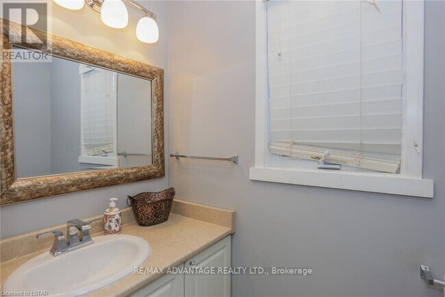 Photo - 17 Sterling St