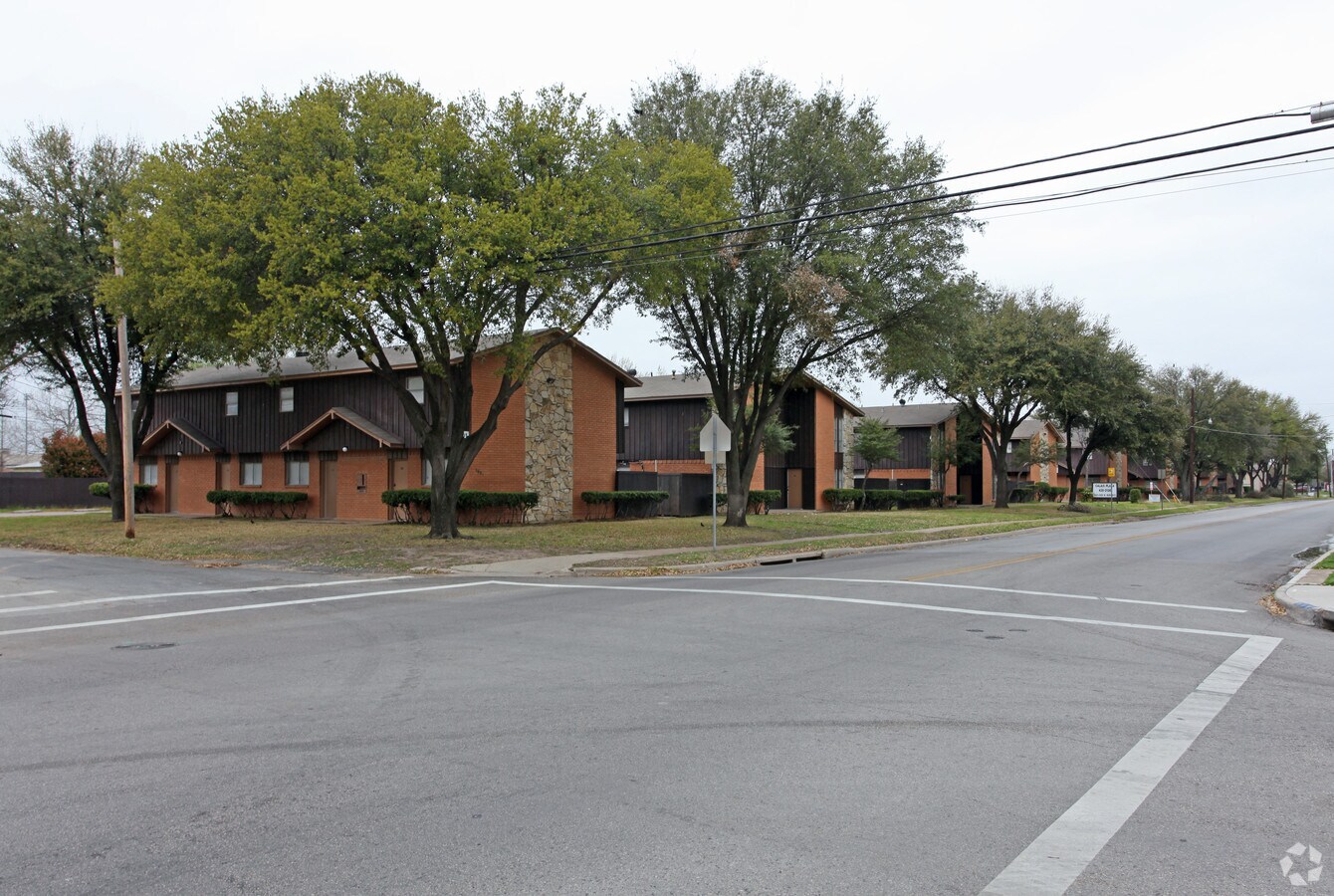 Calais Plaza - Calais Plaza Apartments