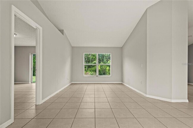 Photo - 145 Pompei Dr