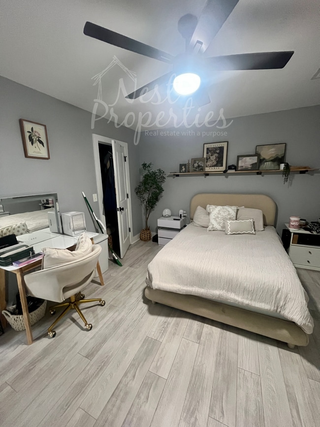 Photo - 2532 Washington St