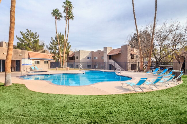 Desert Bay Apartments