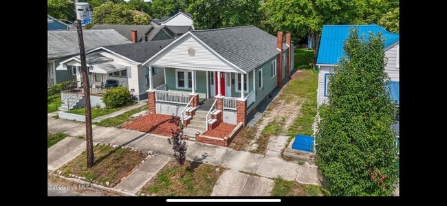 Photo - 609 N 10th St