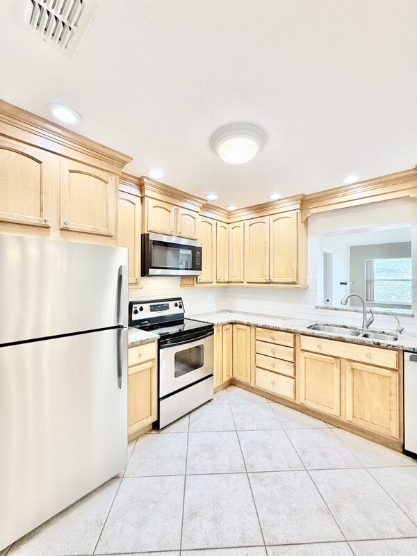 Photo - 2701 56th Ln N