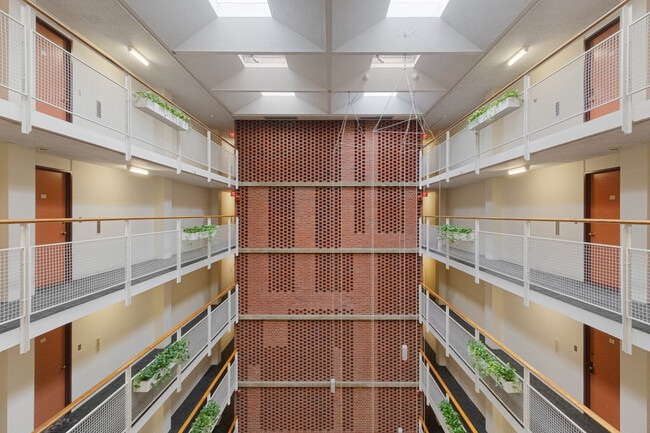 Photo - 29 Concord Ave Unit 715