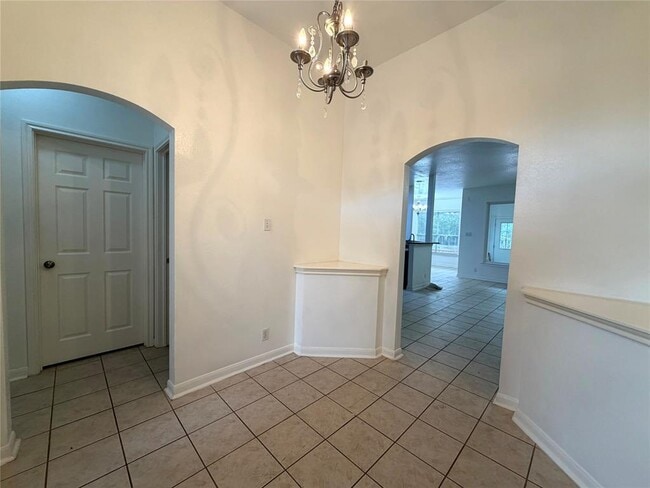 Photo - 1523 Bradbury Ln