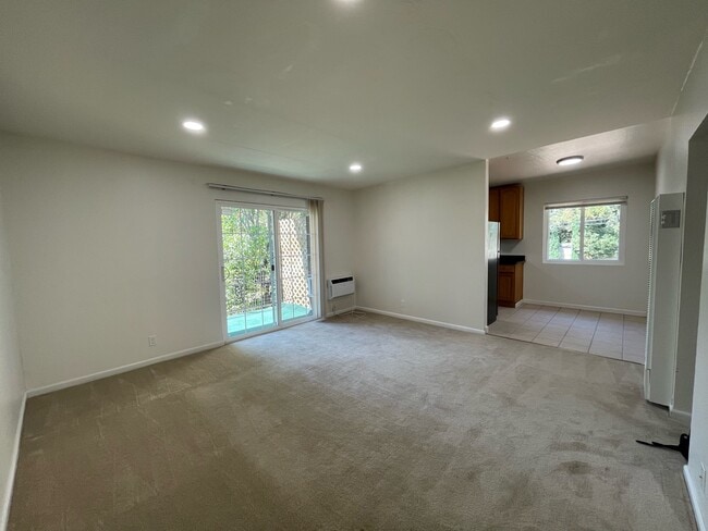 Photo - 925 Ravenscourt Ave Unit 3