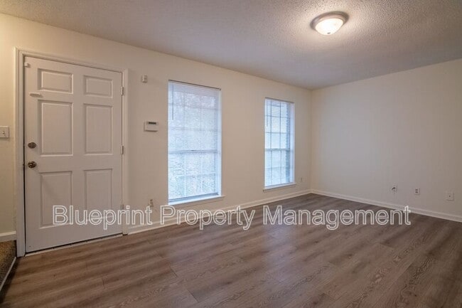 Photo - 1722 6th Pl Cir NW