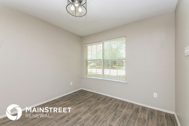 Photo - 2120 Rose May Dr