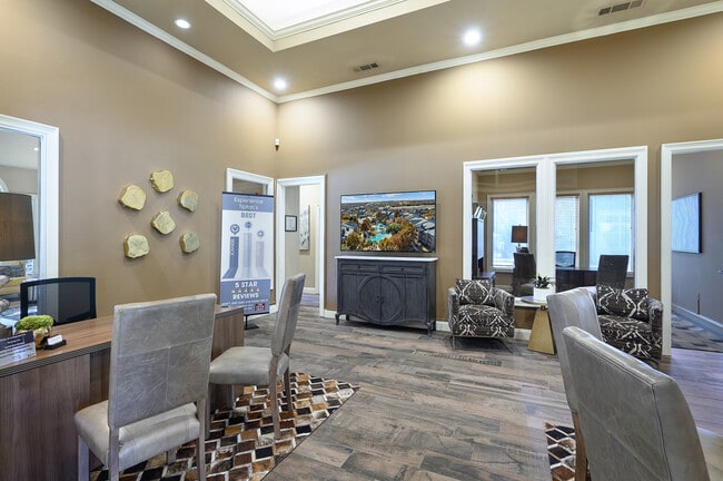 Lake Pointe Apts