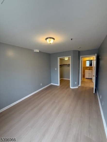 Photo - 356 Hawthorne Ave