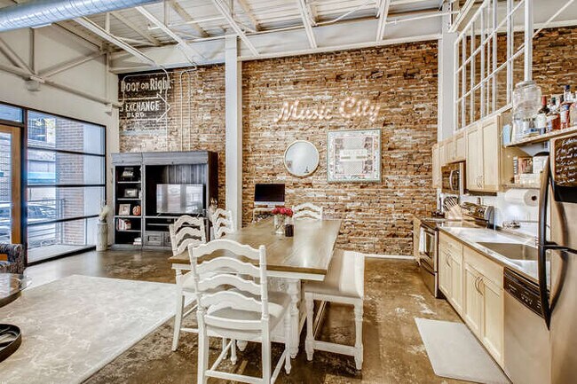 Photo - 309 Church St Unidad 102