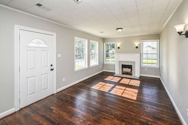 Photo - 500 Alford St