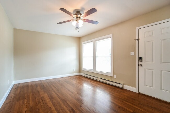 Photo - 614 Fawnbrook Ln