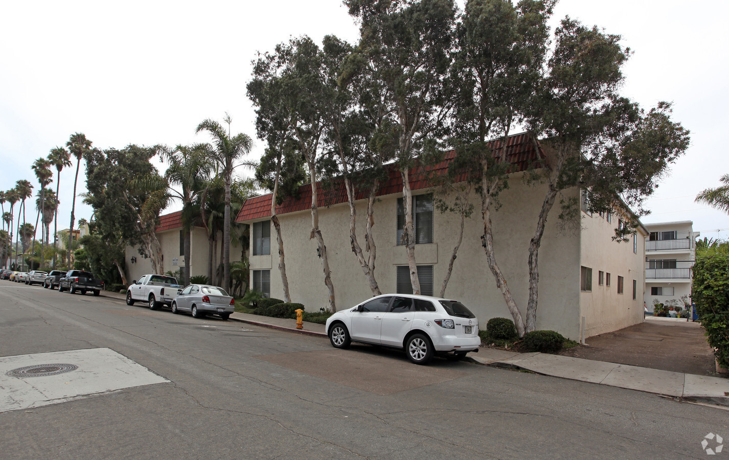 Photo - West Star Apartments