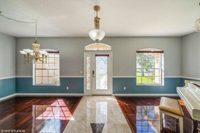 Photo - 5493 NW Evanston Ave Casa