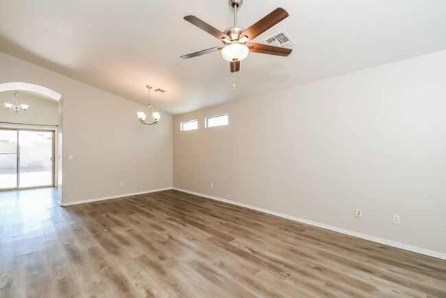 Photo - 39173 Kelly Cir