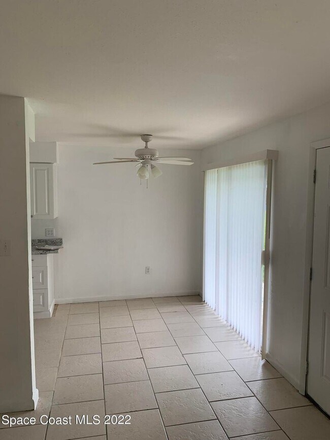 Photo - 180 Minna Ln