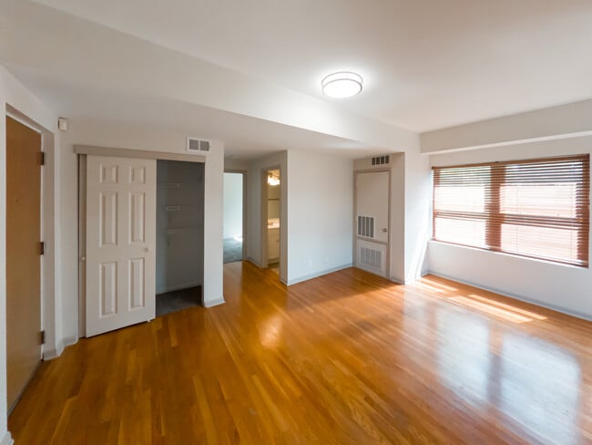 Photo - Madison Apartments