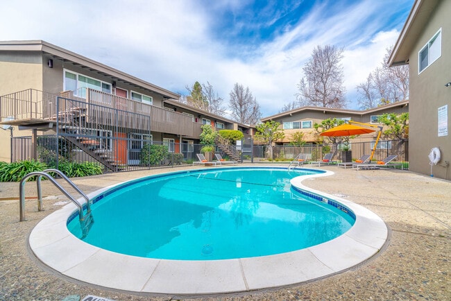 Element Apartments - Element Apartments