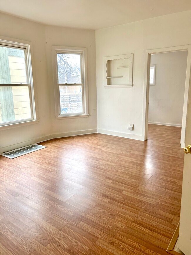 Photo - 155 Glenwood Ave Unit 155 Glenwood Apt 1