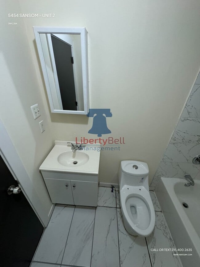 Photo - 5454 Sansom St Unit 2